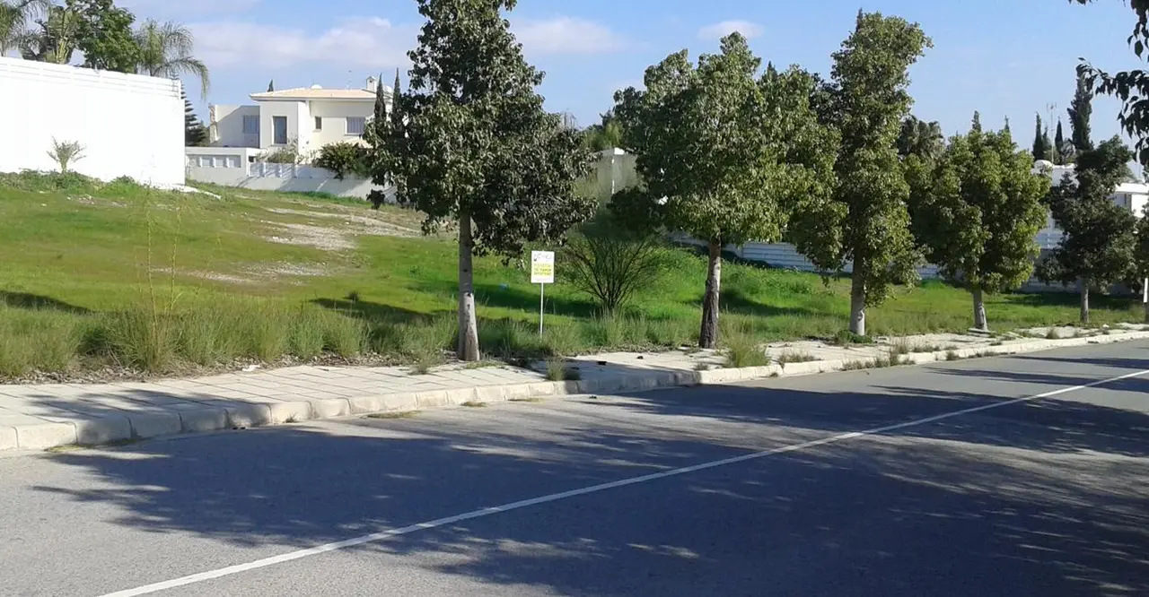  - Image 1