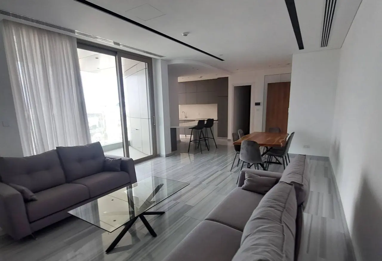  - Image 1