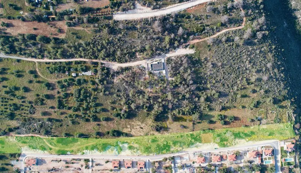  - Image 1
