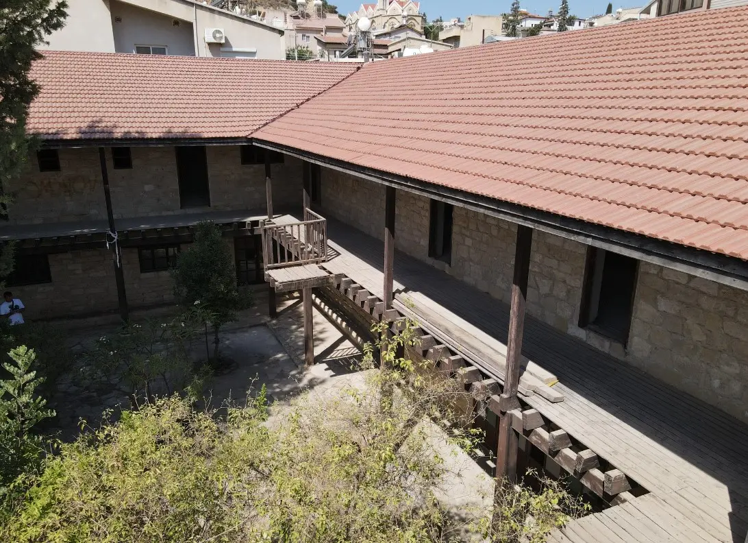  - Image 1