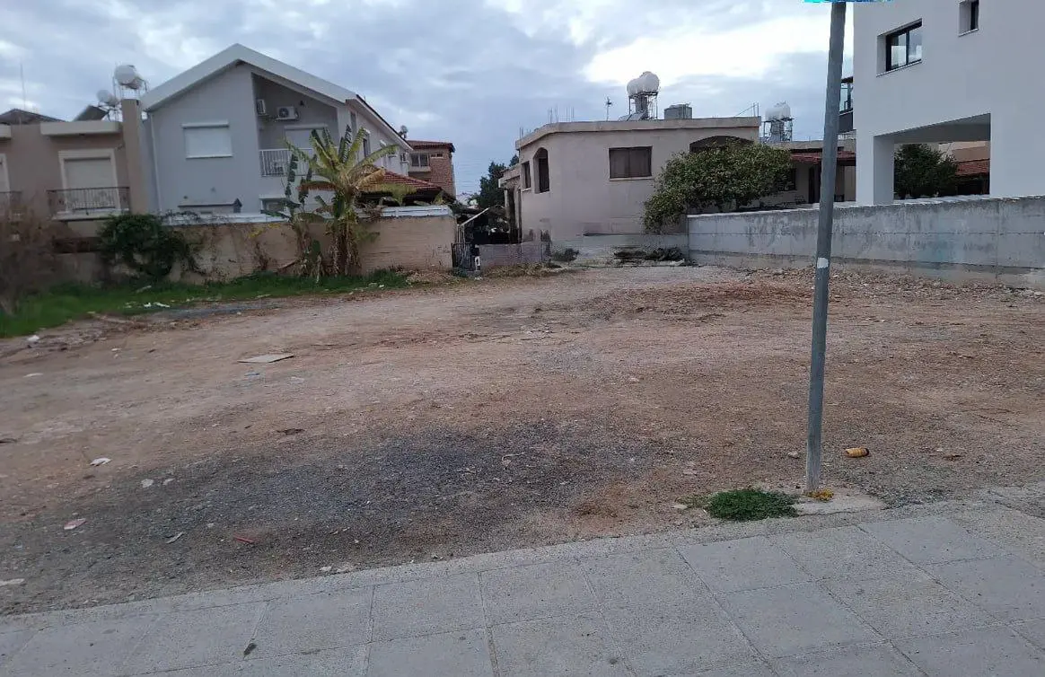 - Image 1