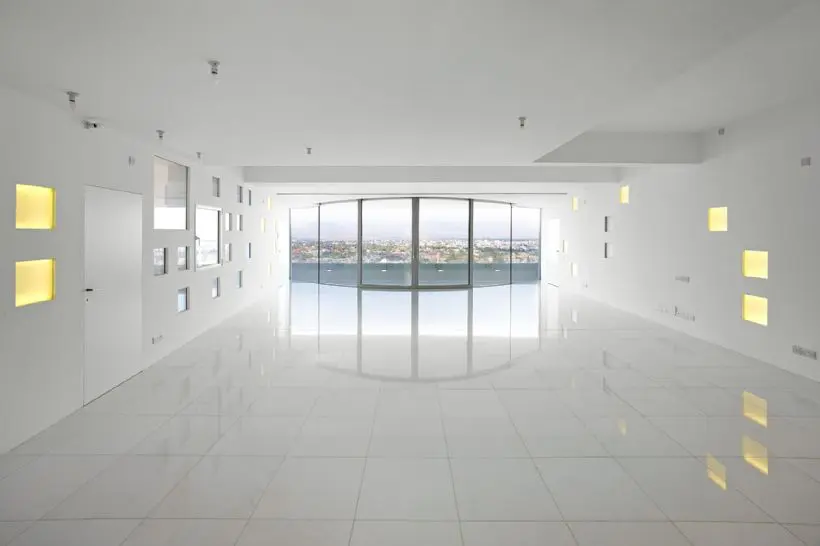  - Image 1