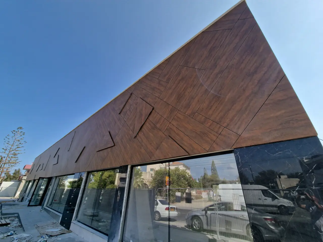 - Image 1