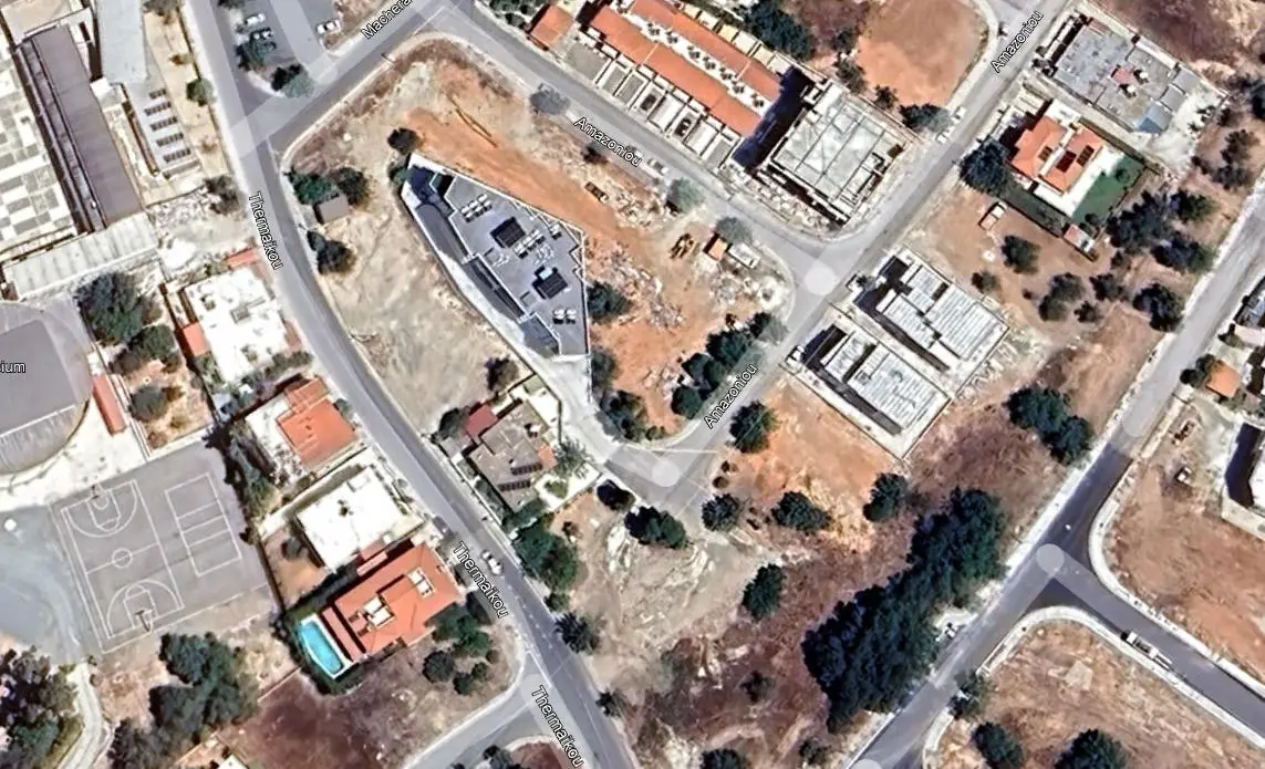 - Image 1