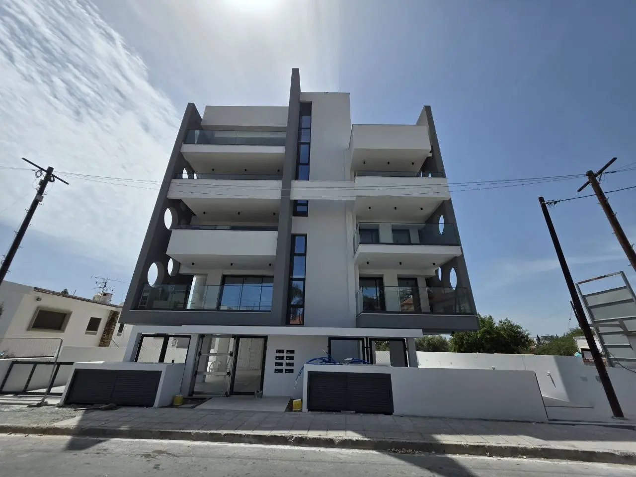  - Image 1