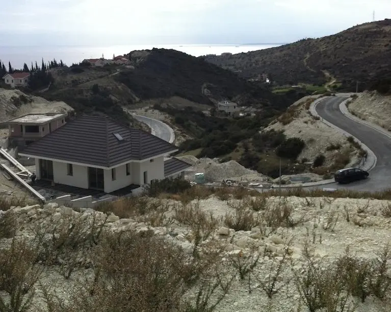  - Image 1