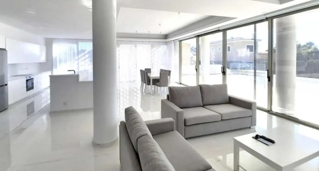  - Image 1