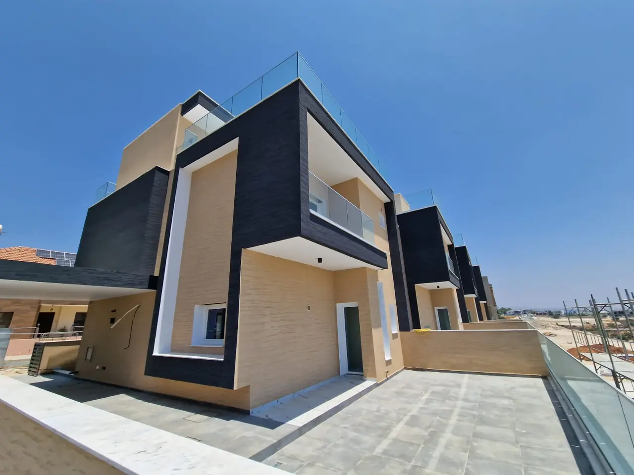  - Image 1