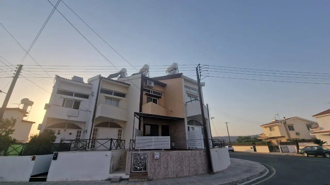  - Image 1