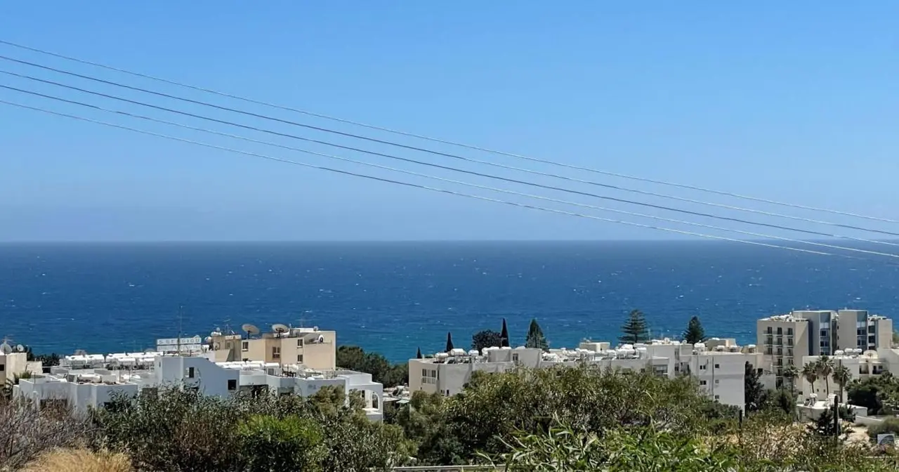  - Image 1