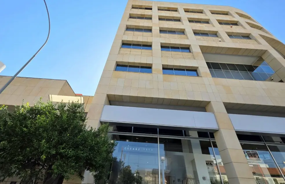  - Image 1