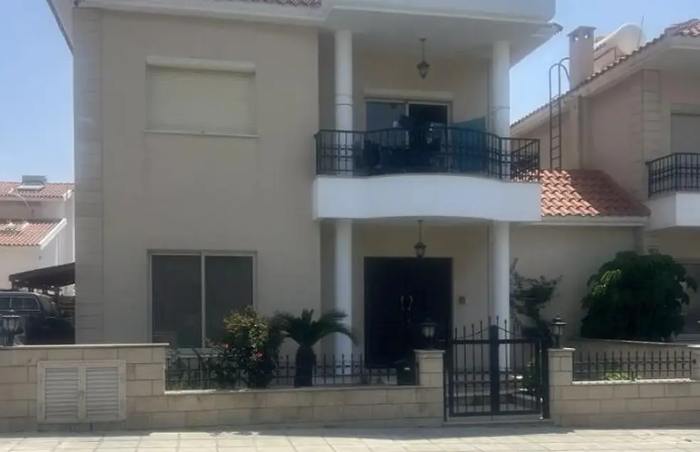  - Image 1
