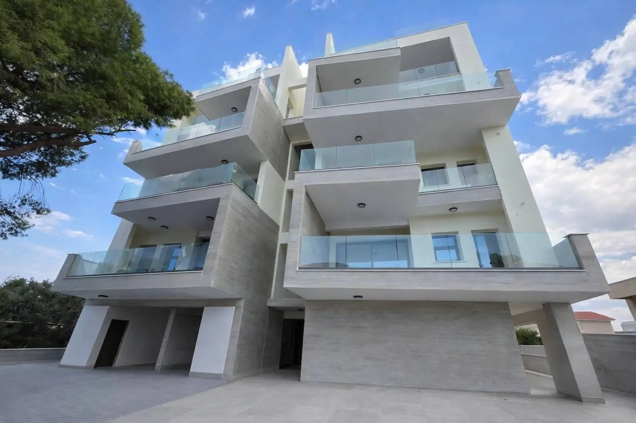  - Image 1