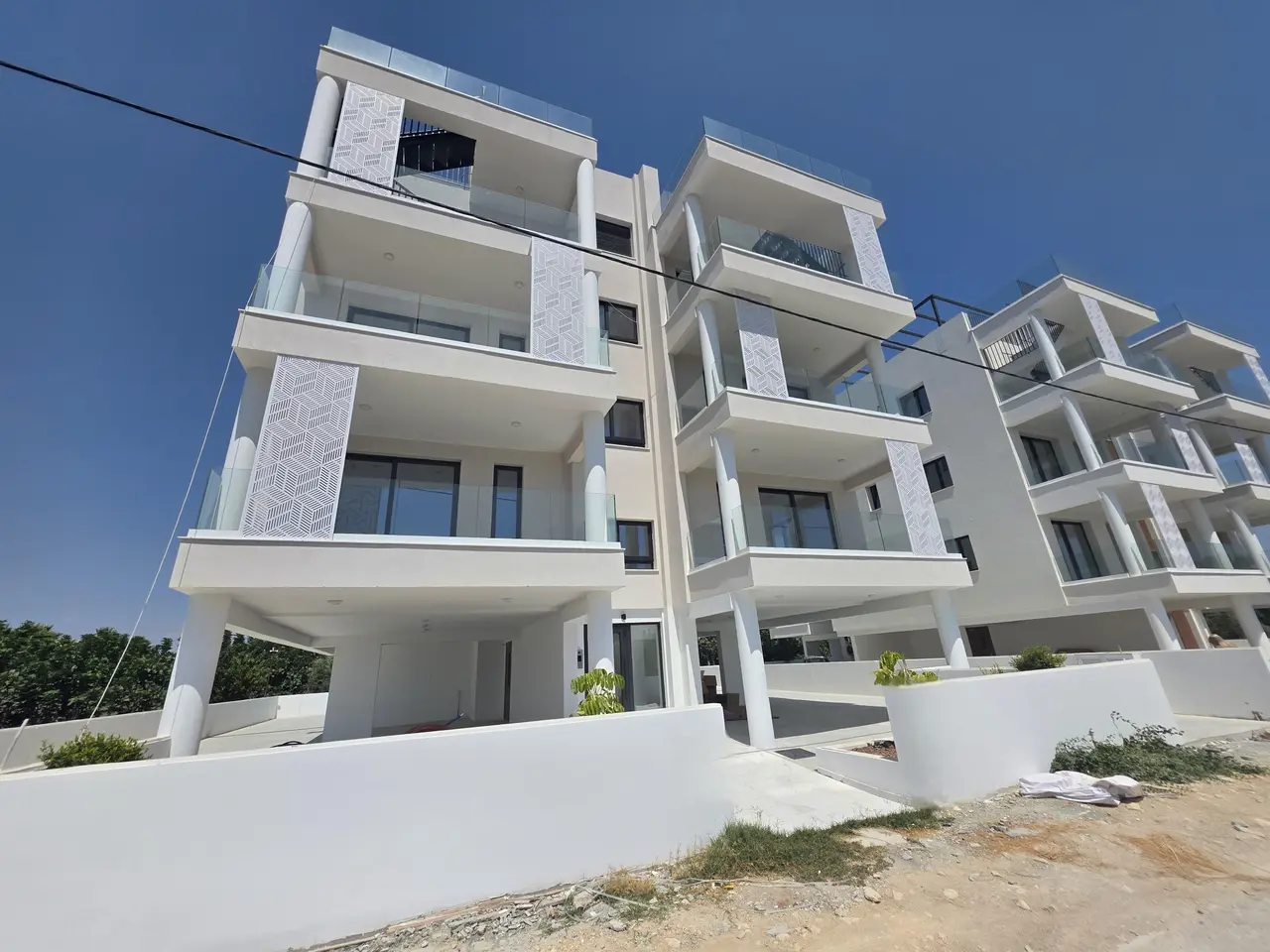  - Image 1