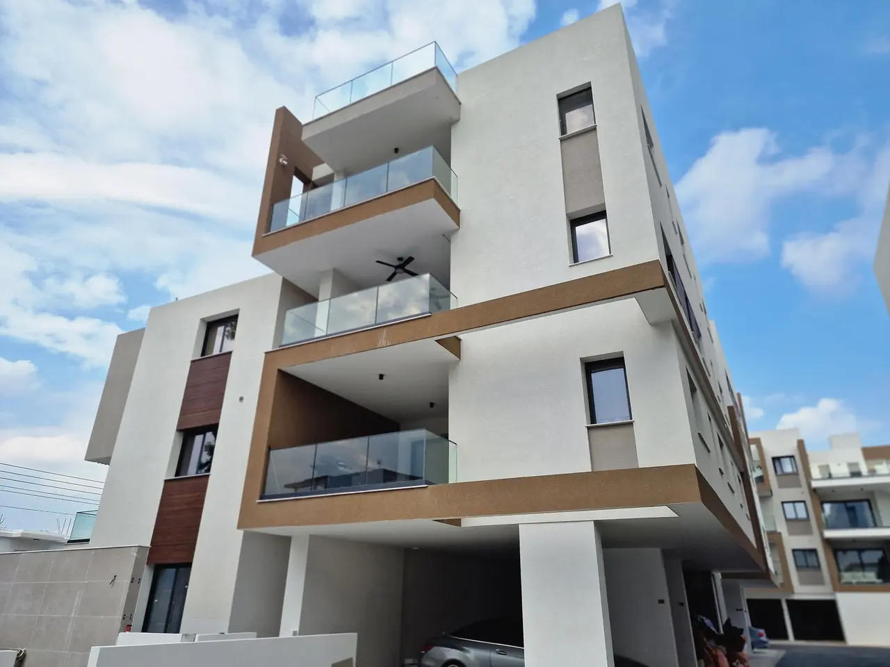  - Image 1