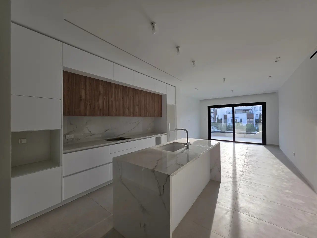  - Image 1