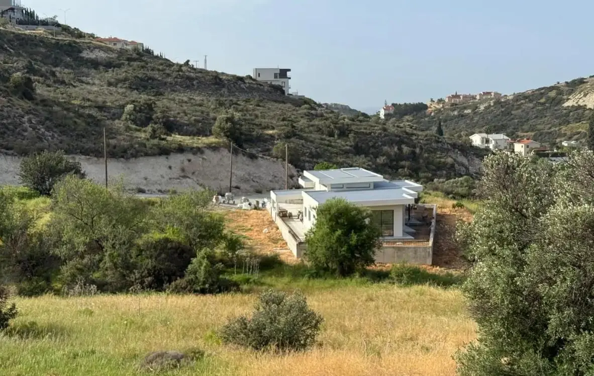 - Image 1