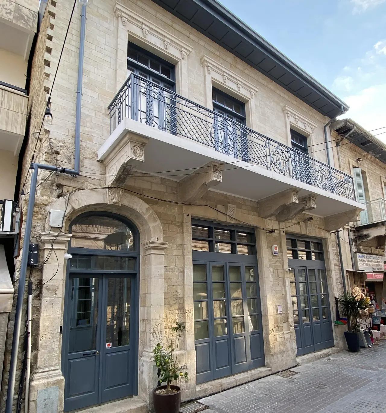 - Image 1