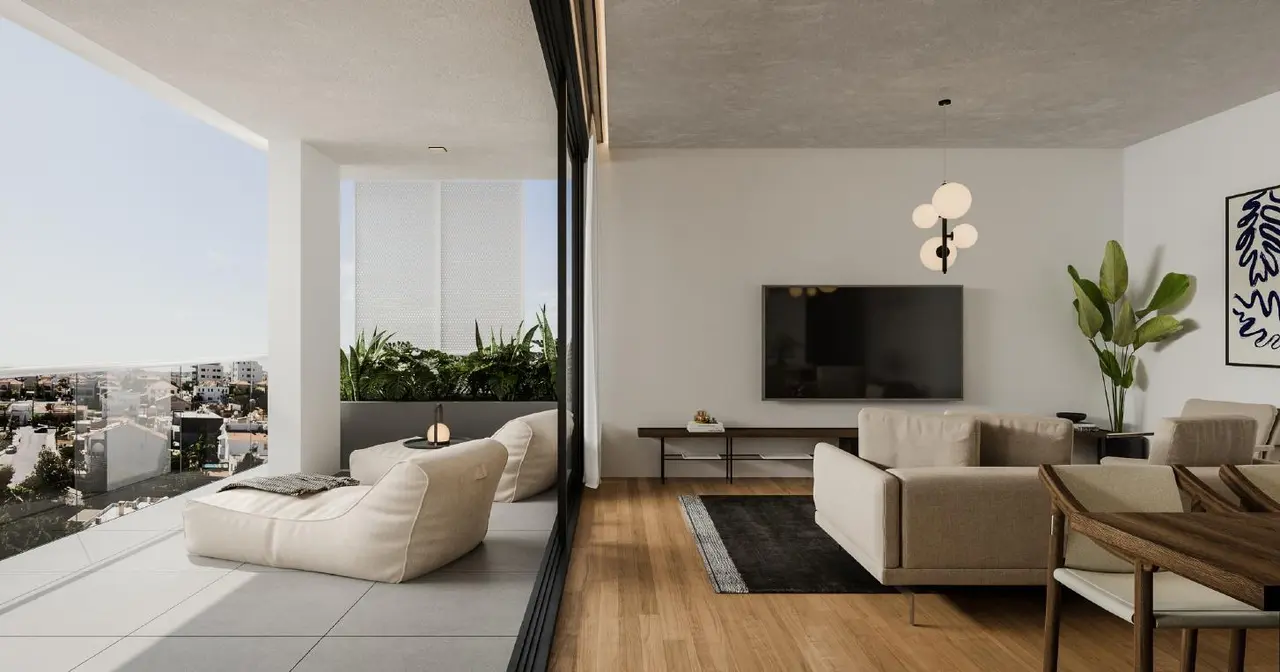  - Image 1