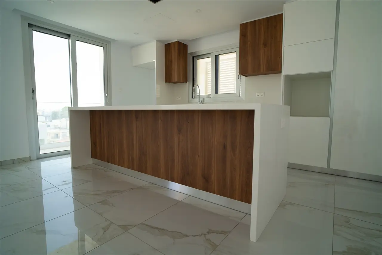  - Image 1