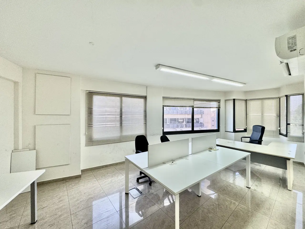 - Image 1