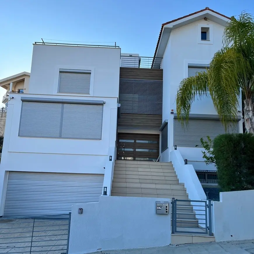  - Image 1