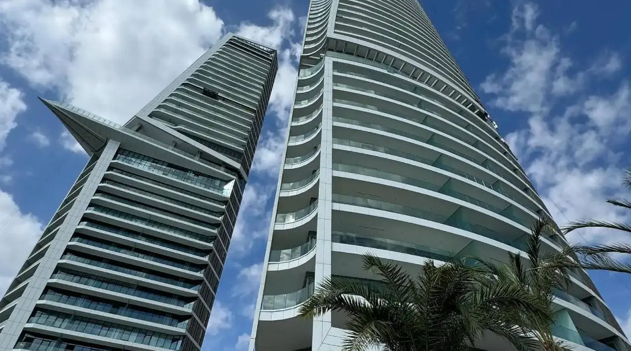  - Image 1
