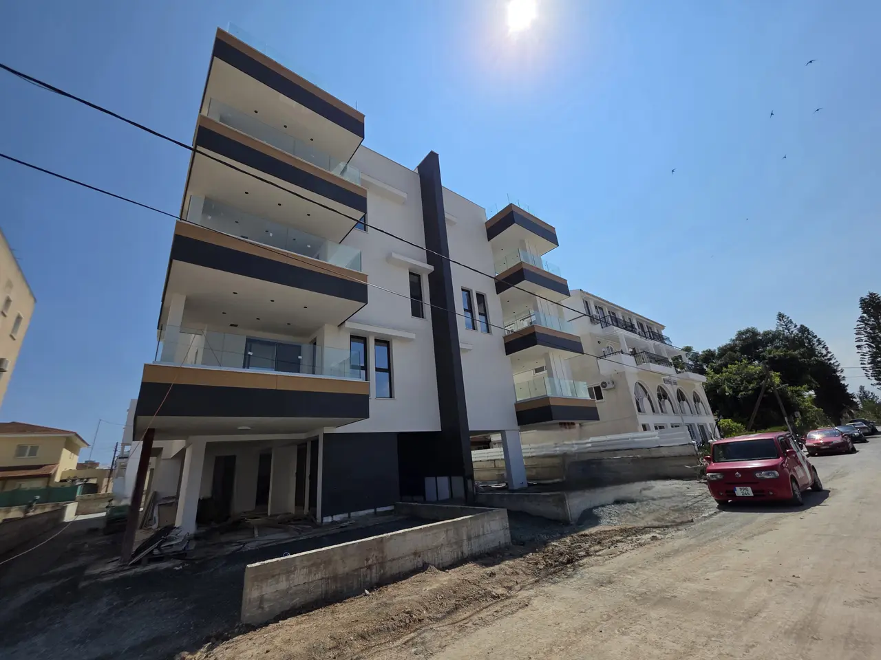 - Image 1