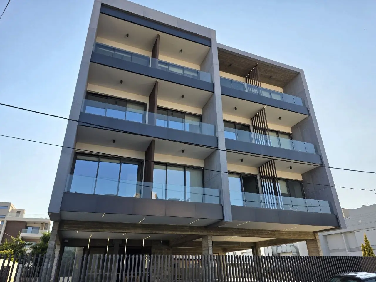  - Image 1
