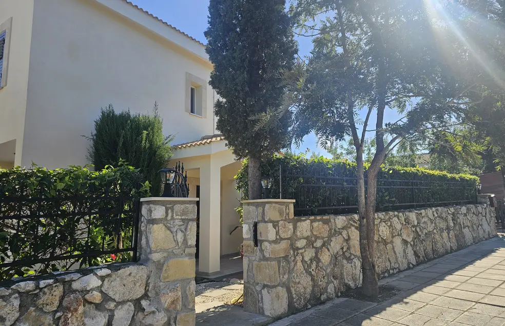  - Image 1