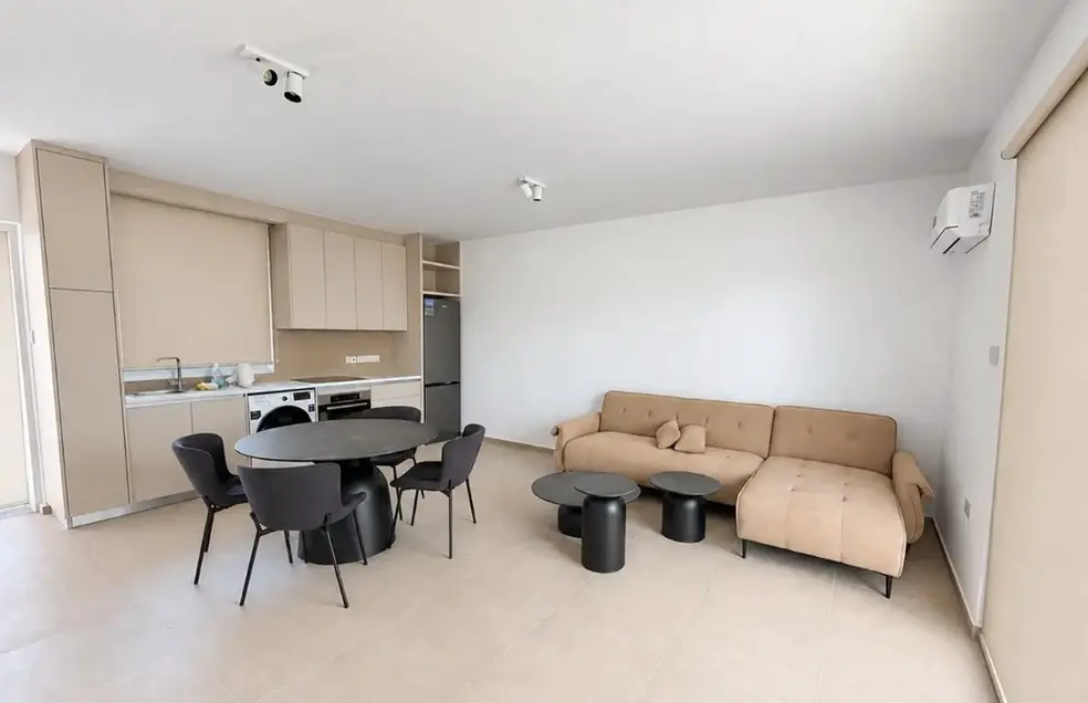  - Image 1
