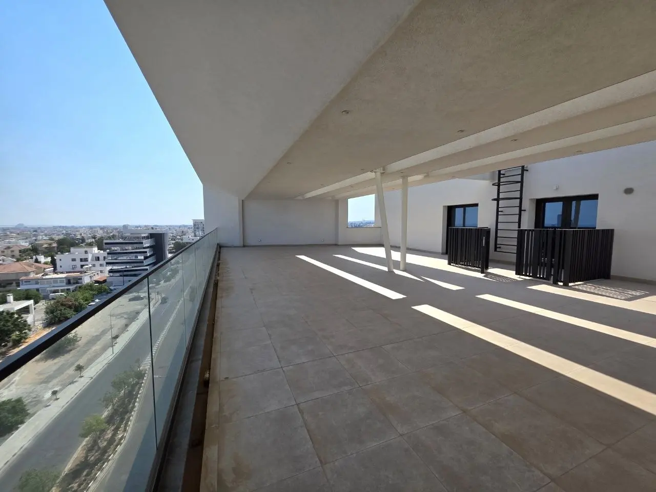  - Image 1