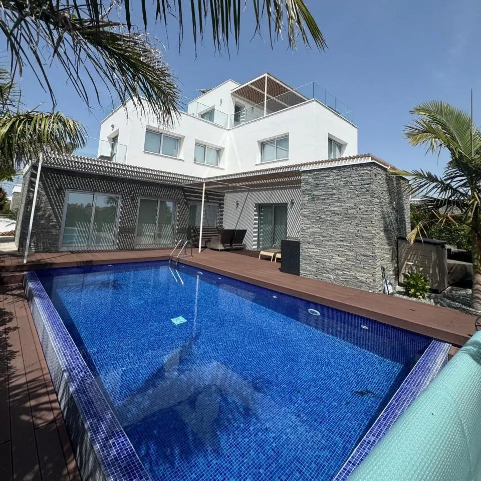  - Image 1