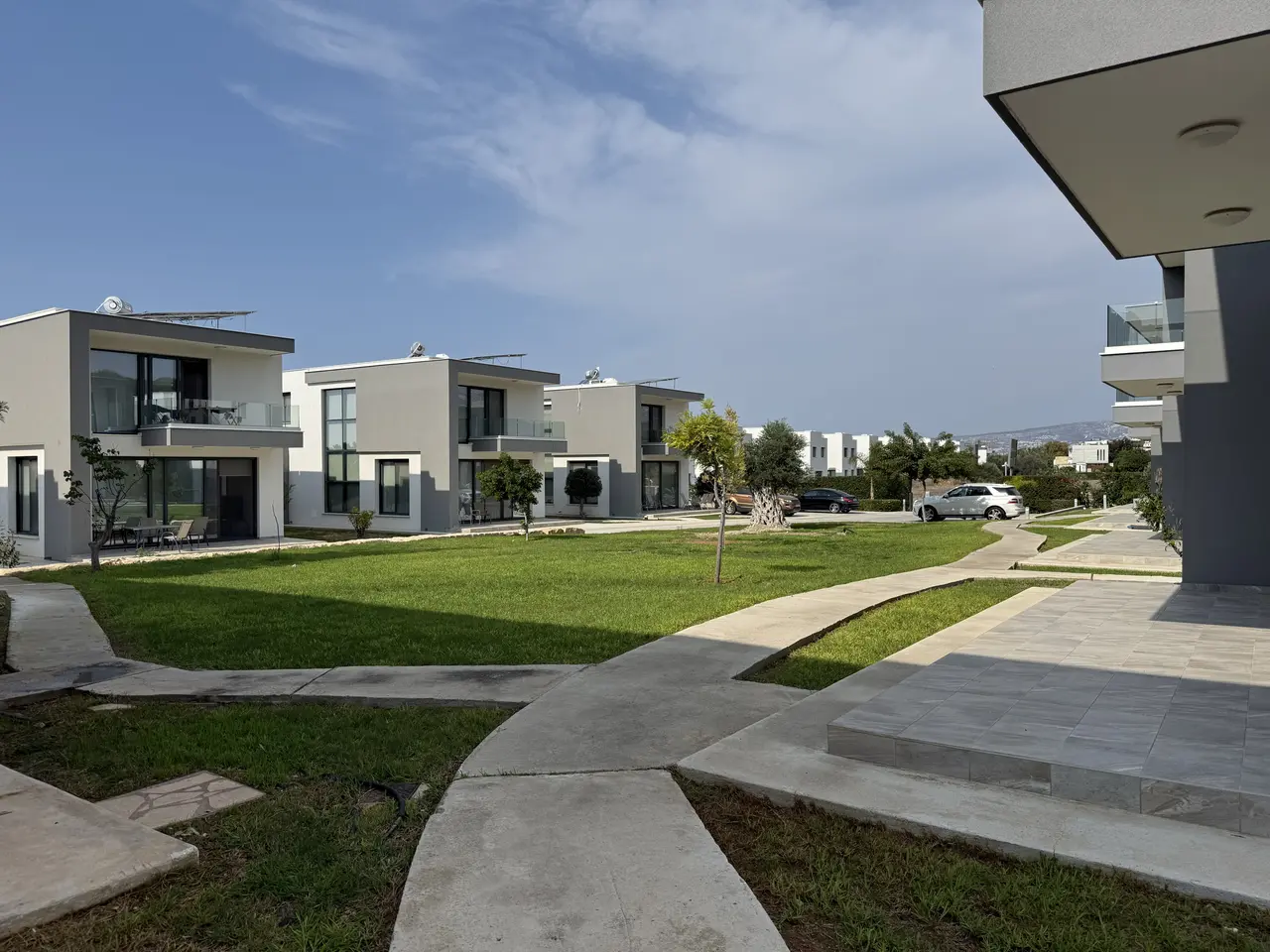  - Image 1