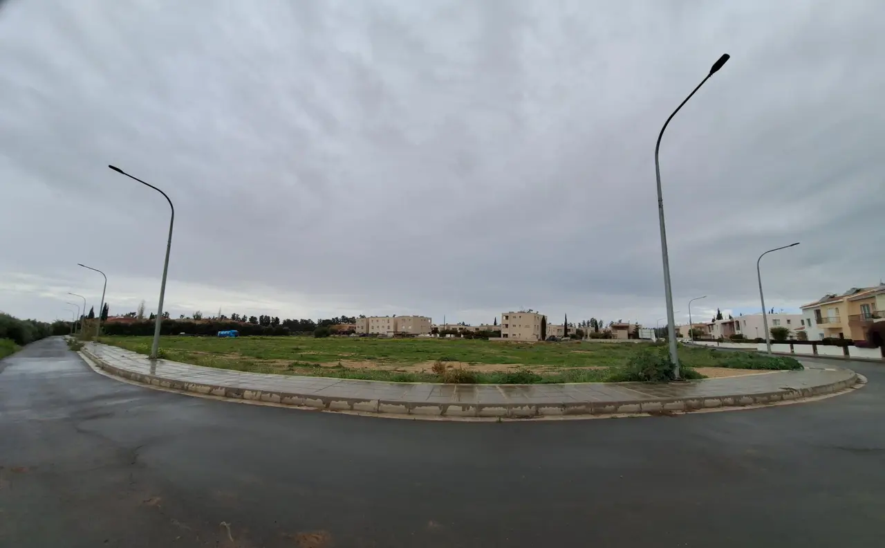  - Image 1
