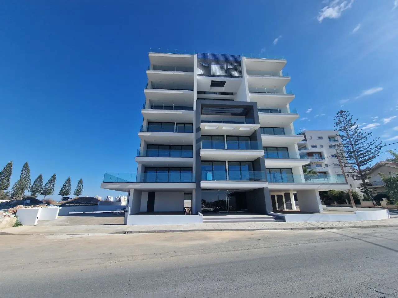  - Image 1