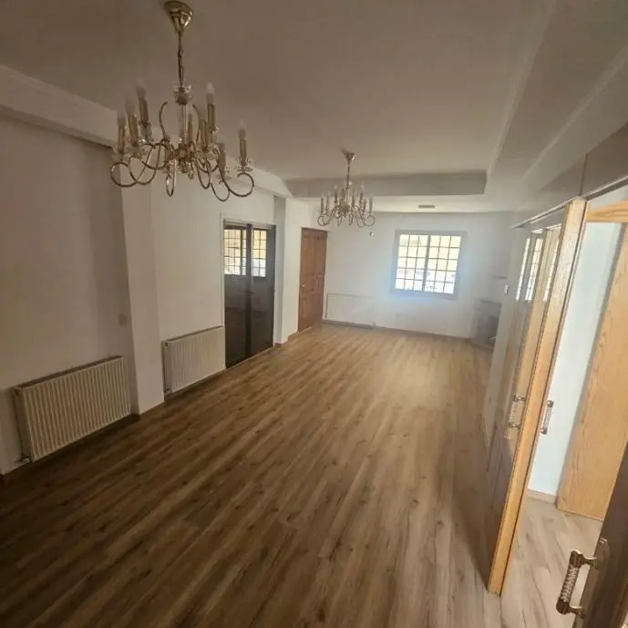 - Image 1