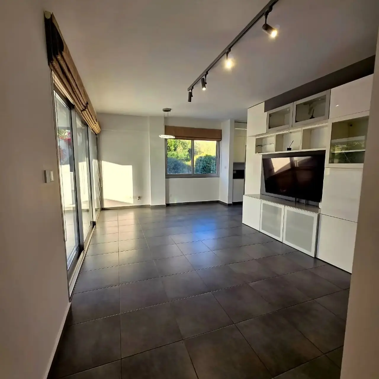 2-bedroom apartment to rent - Image 1