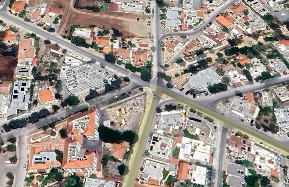  - Image 1