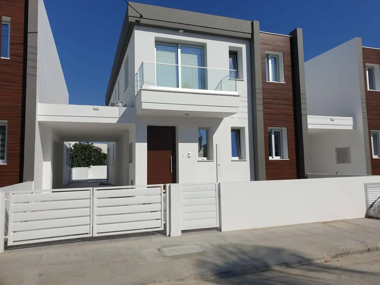  - Image 1