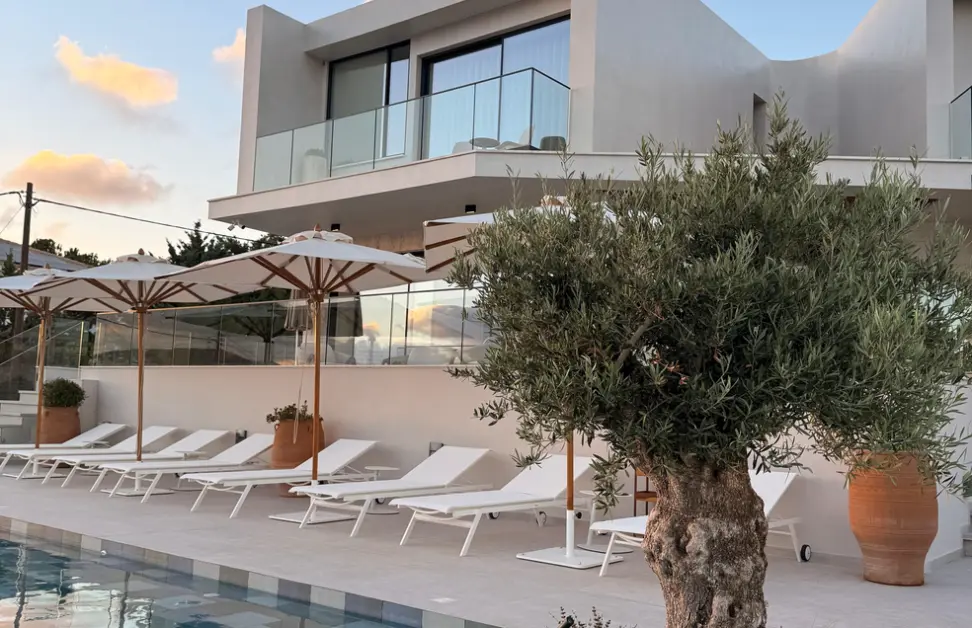 5-bedroom house in Paphos / Tala - Image 1