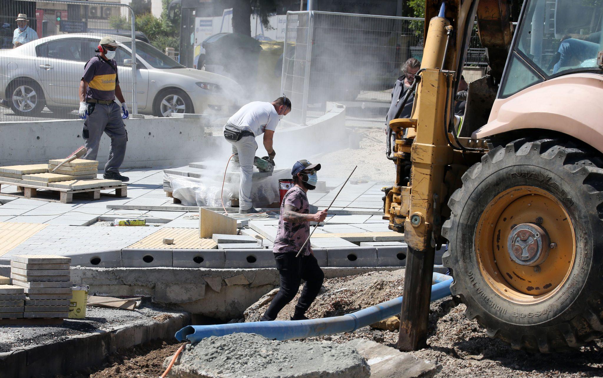 Какие факторы тормозят реализацию крупномасштабных проектов на Кипре?