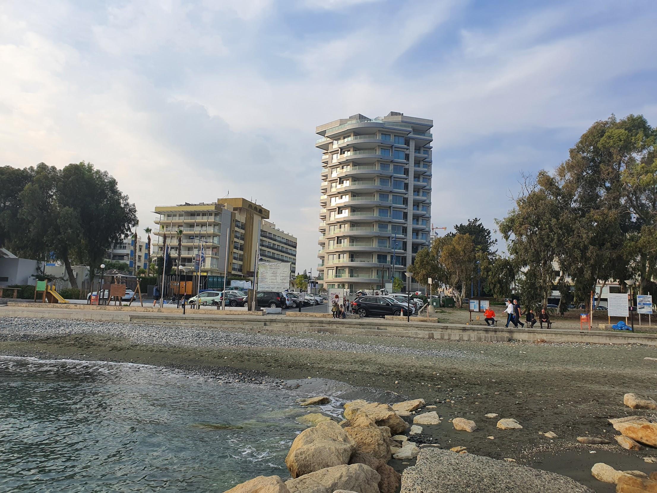 На Кипре существенно снизились продажи недвижимости гражданам третьих стран