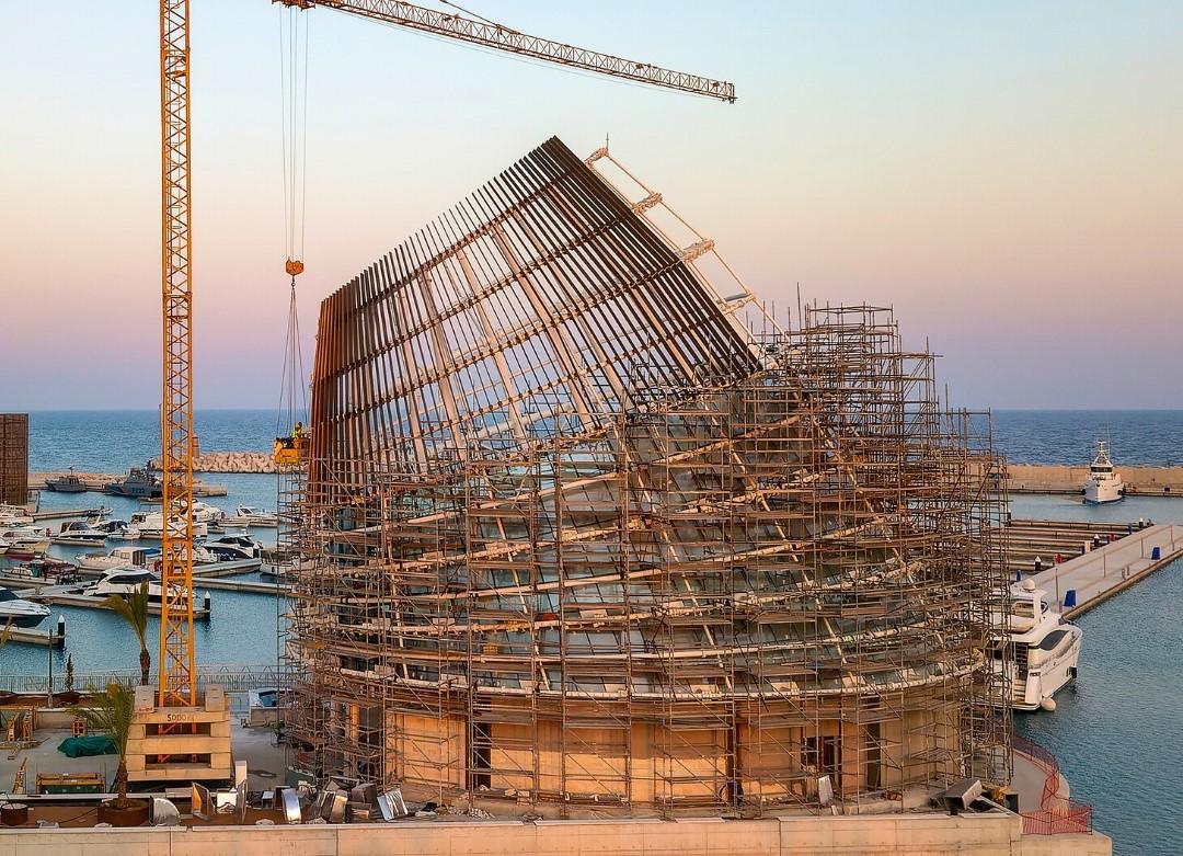 В Айя-Напе активно продвигается строительство новой марины