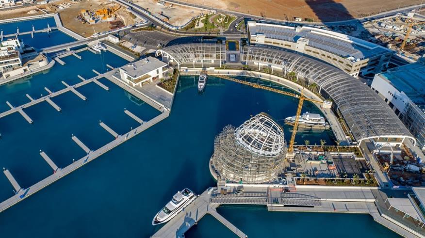 В Айя-Напе активно продвигается строительство новой марины