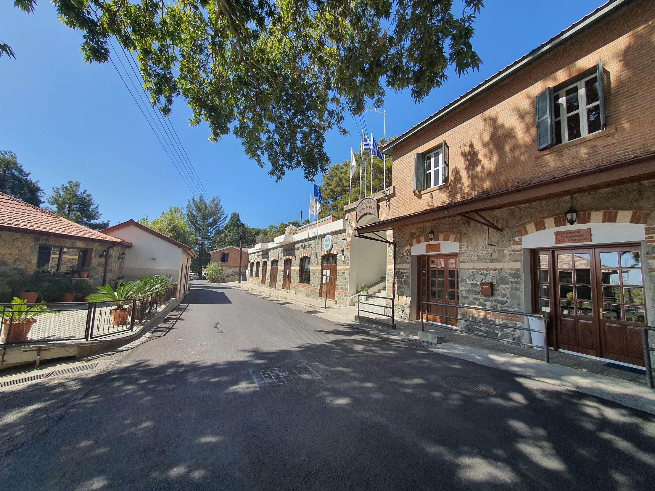 МВД Кипра одобрило 437 заявлений в рамках программы поддержки жилищного строительства в горных районах острова