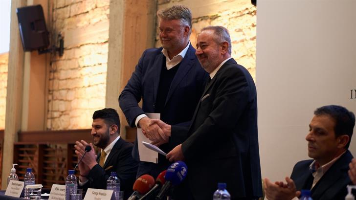 Intercontinental Limassol Hotel: роскошный отель в Лимассоле