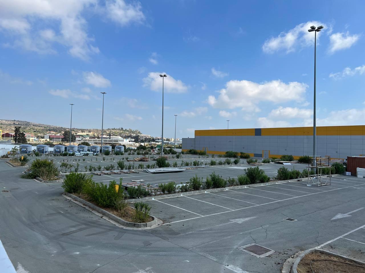 Neon Mall: новый торговый центр в Пафосе