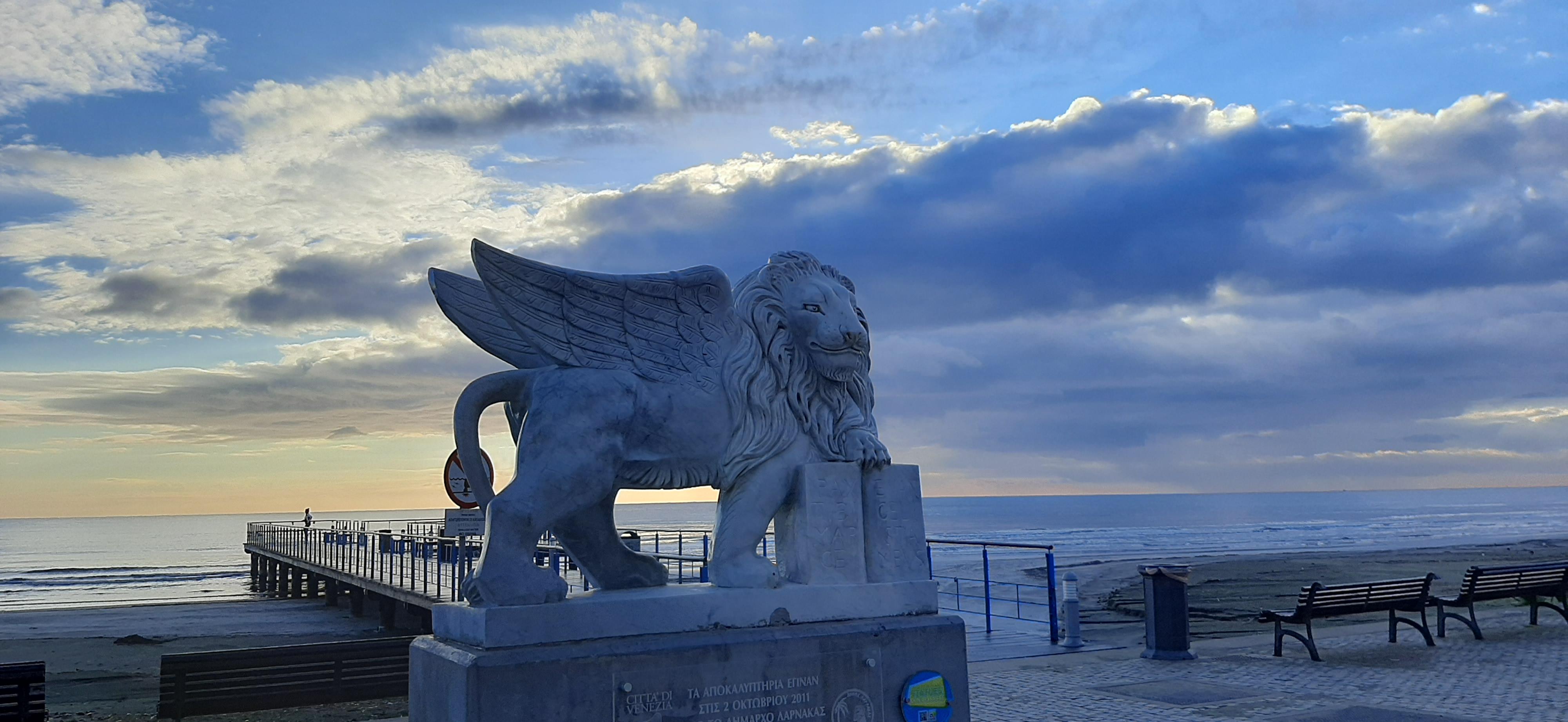 В Ларнаке открыли новый офис агентства недвижимости DOM