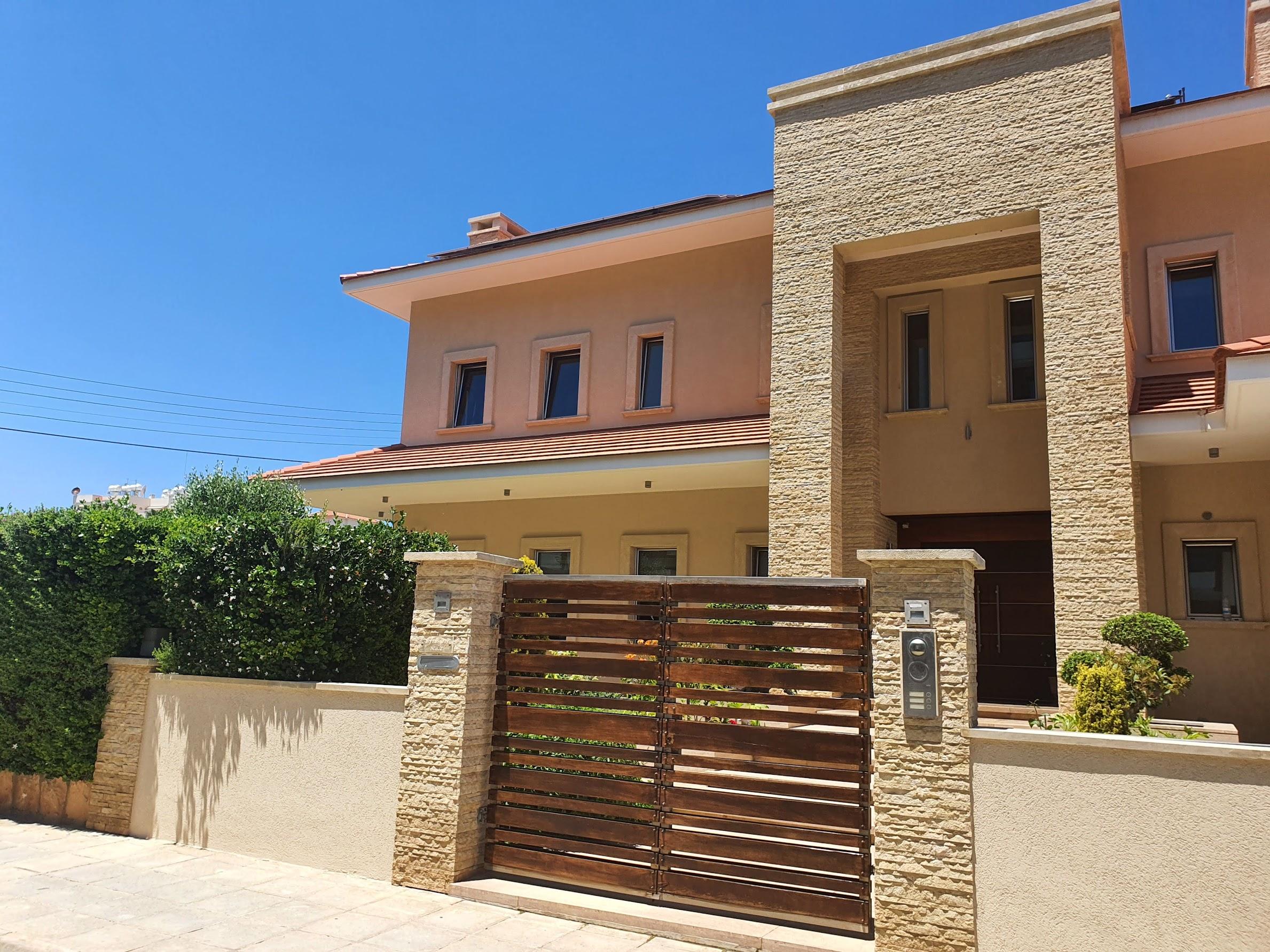 Сколько элитных вилл было продано в 2022 году на Кипре?